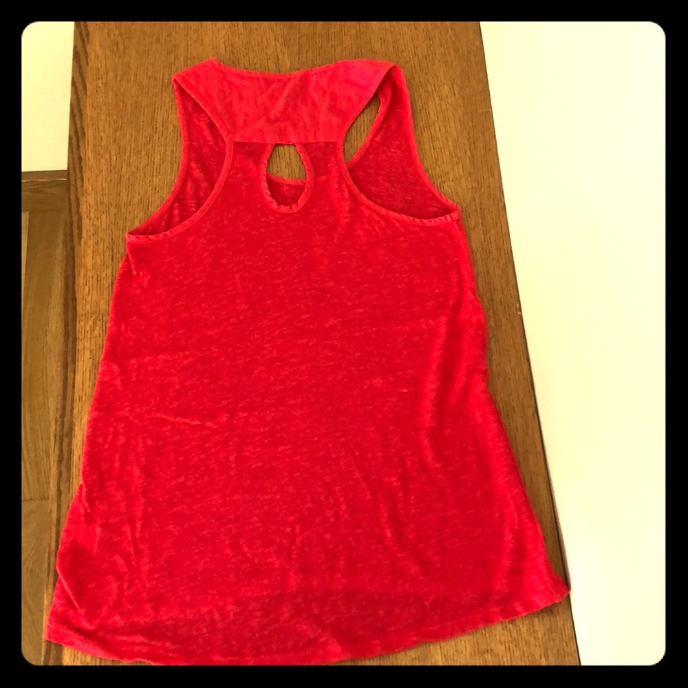 Racer/keyhole back tank size small